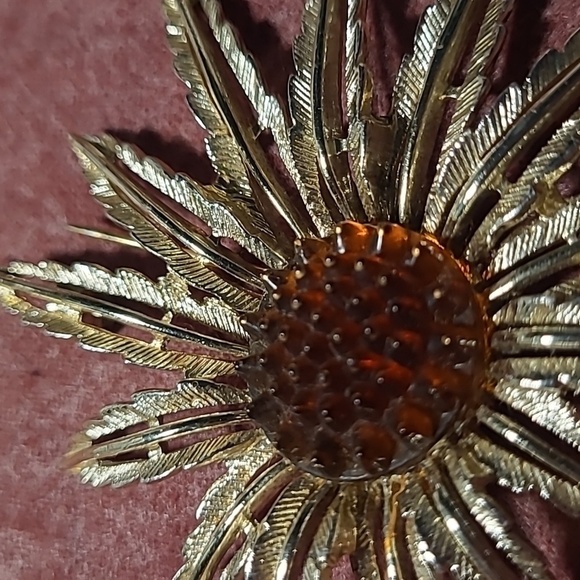 Sarah Coventry Vintage Brooch - Picture 3 of 6